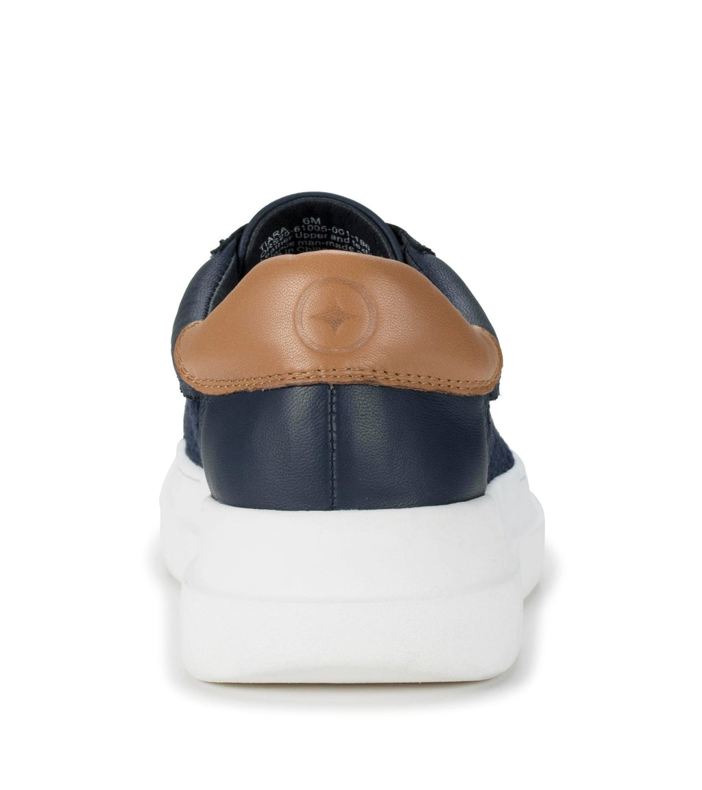 Tiara Sneaker
