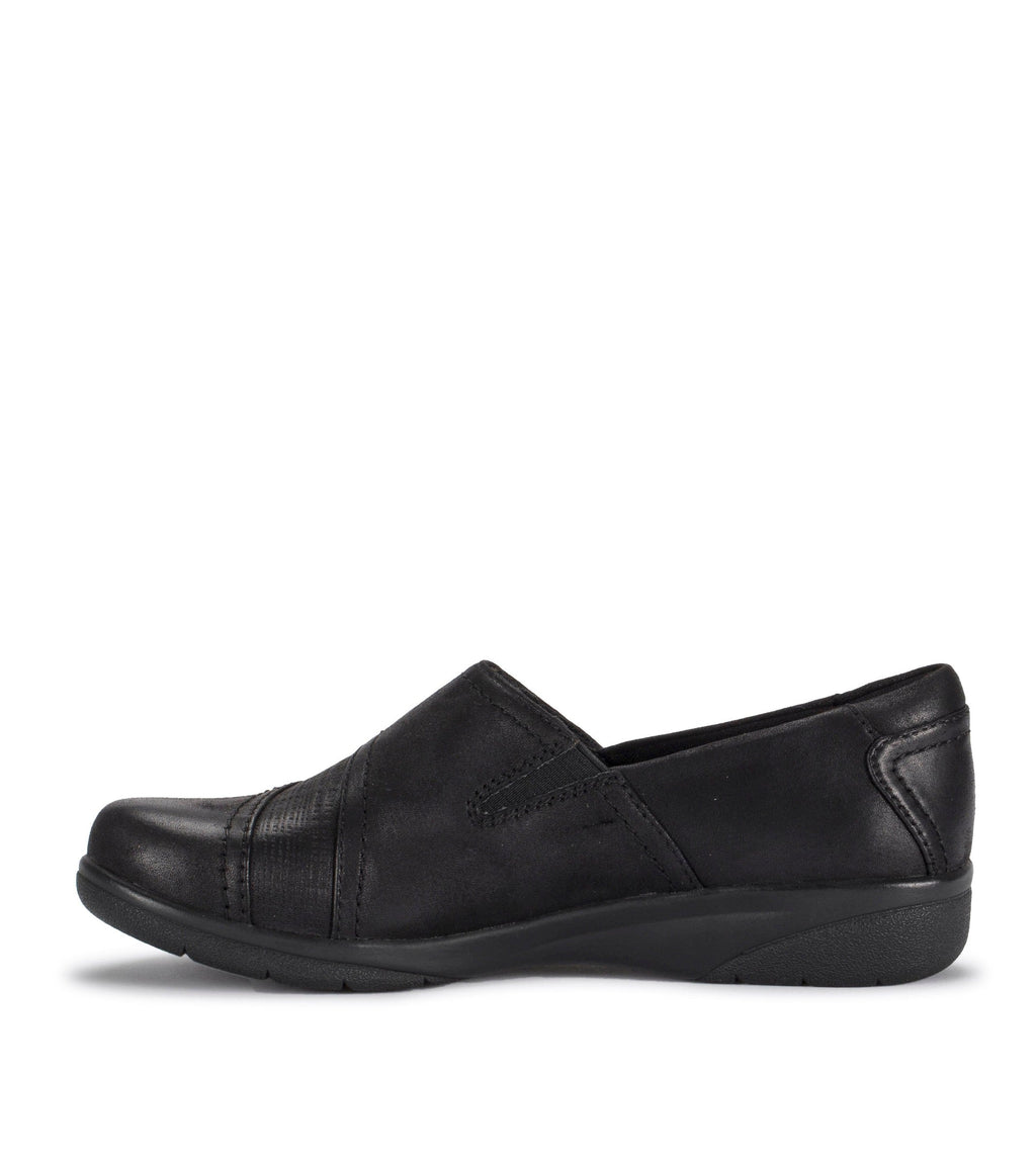 Darma Slip On