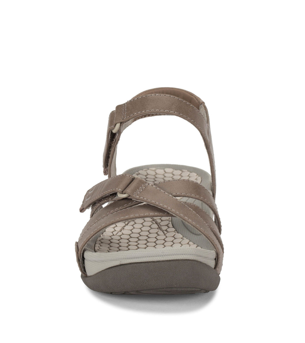 Danny Sandal