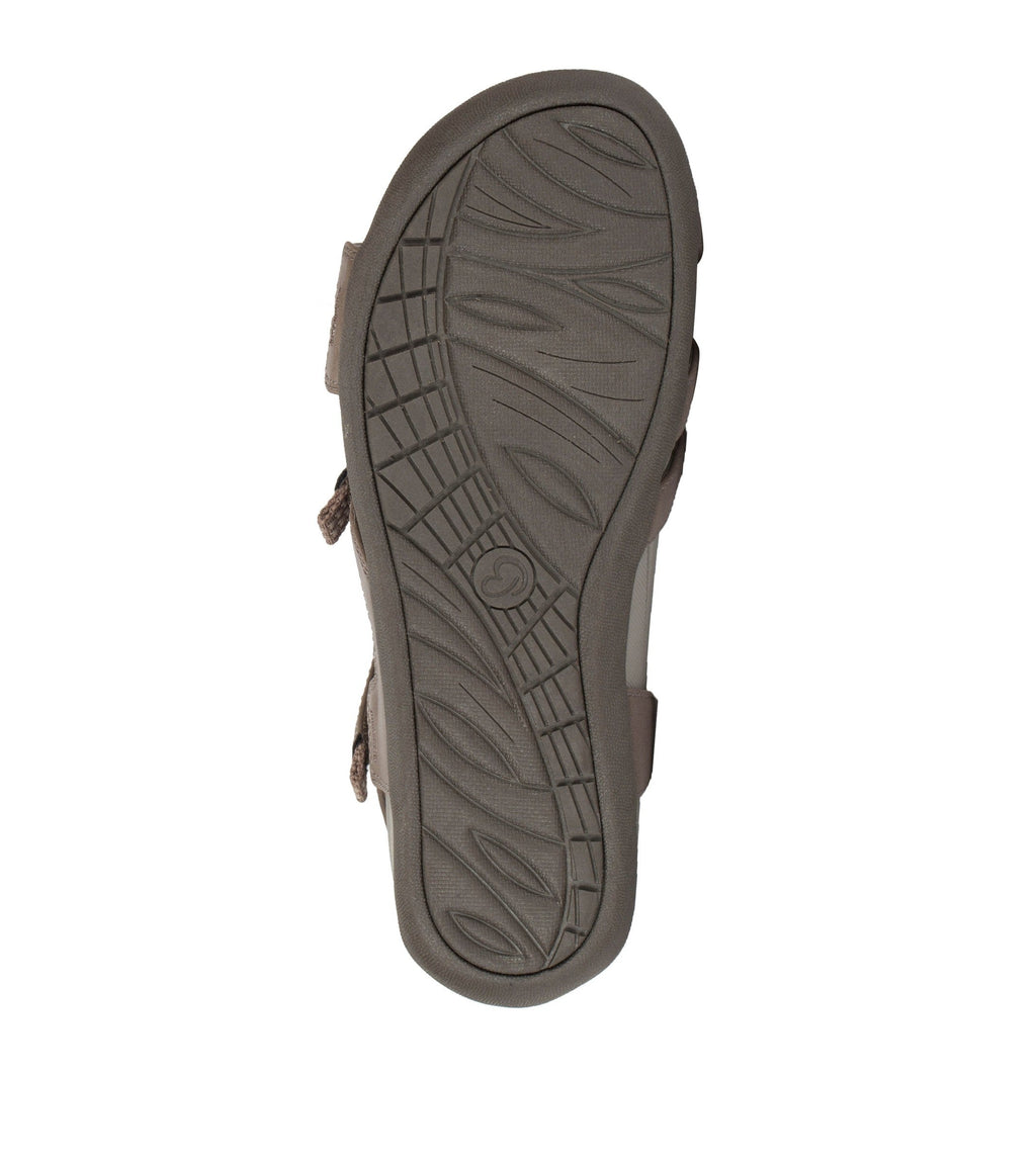 Danny Sandal